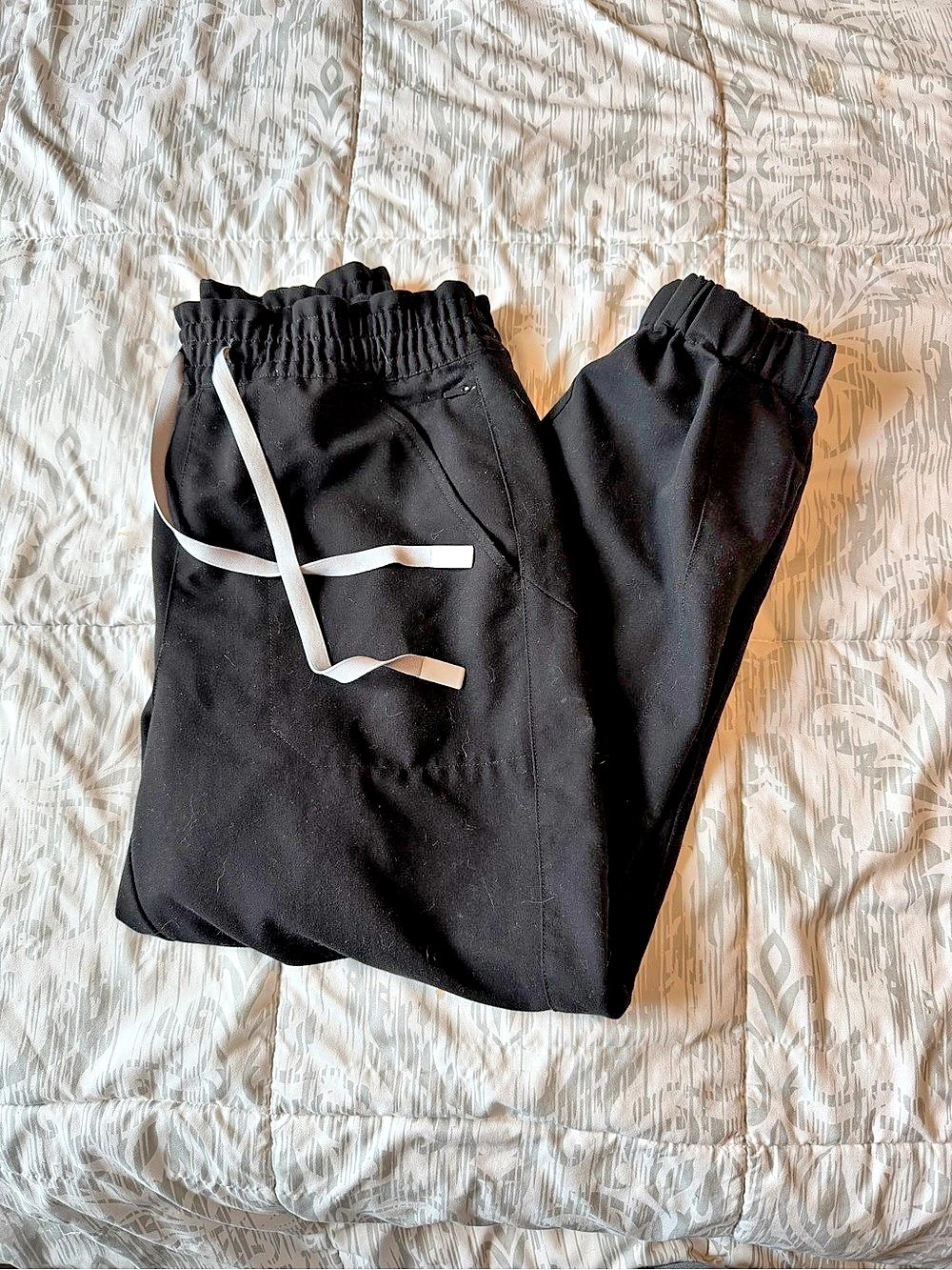FIGS Livingston Basic Scrub Pants / Zamora Jogger Style Black Medium